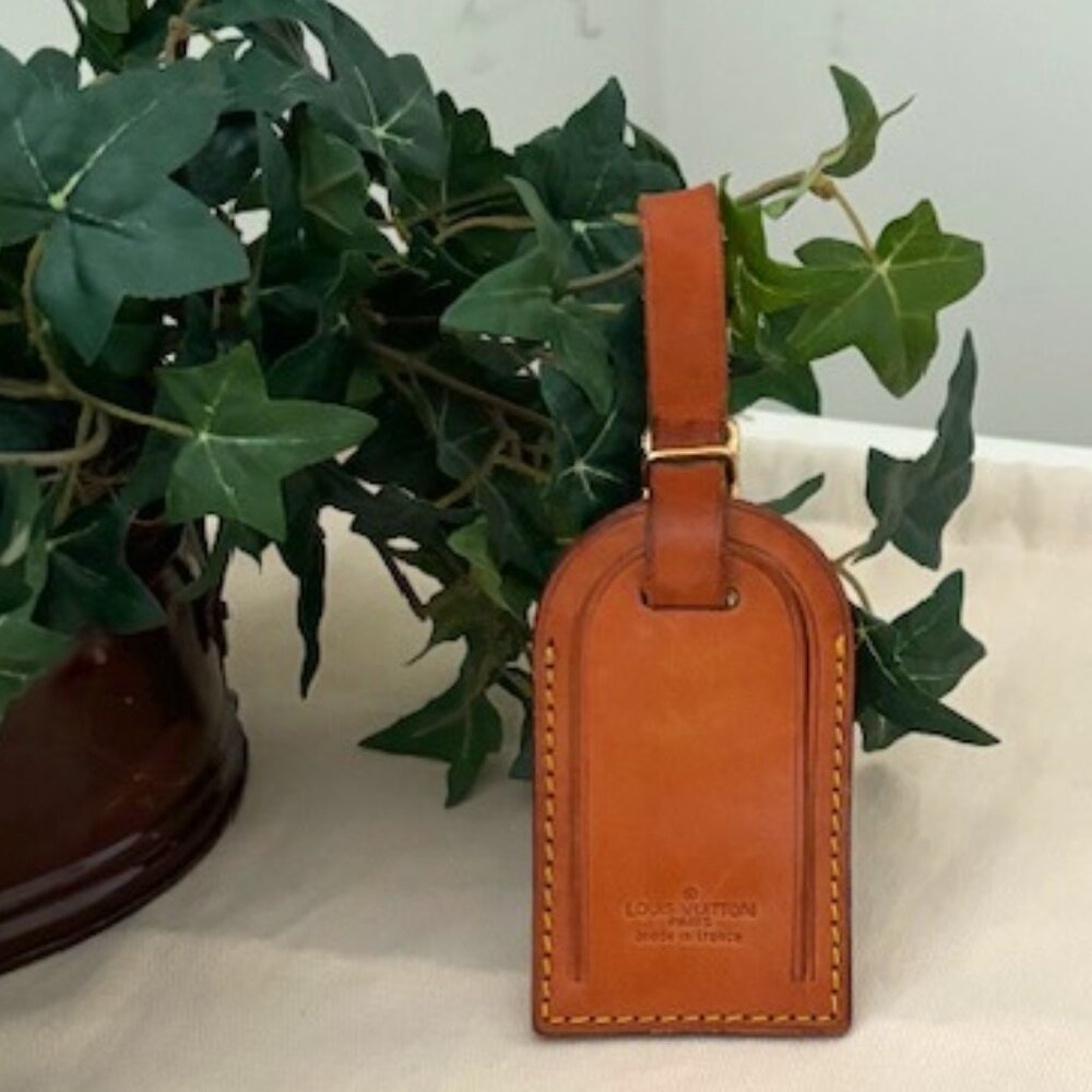 AUTHENTIC LOUIS VUITTON LUGGAGE TAG-VACCHETTA LEATHER